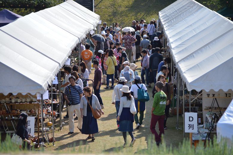 21-ceramic-art-market_01