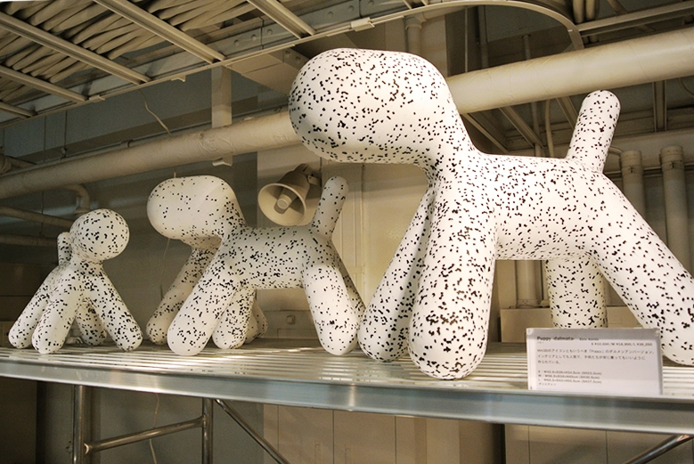 見所はエーロ・アールニオの「Puppy 」、MAGIS(マジス)の新作 見所はエーロ・アールニオの「Puppy 」、MAGIS(マジス)の新作