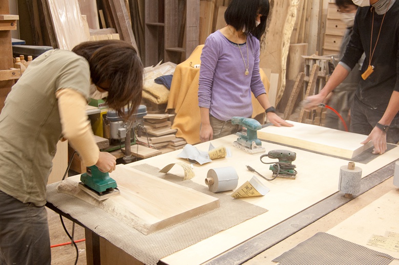 woodwork_workshop_minitable01
