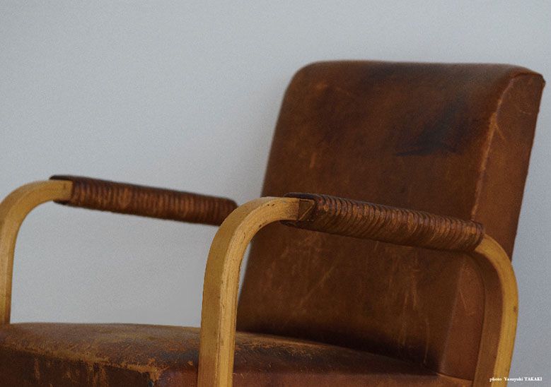 chairs_15people_15chairs_02