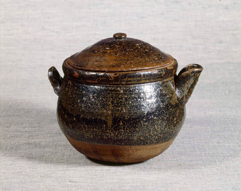 beloved-shape-of-mingei-selected-by-naoto-fukasawa_004