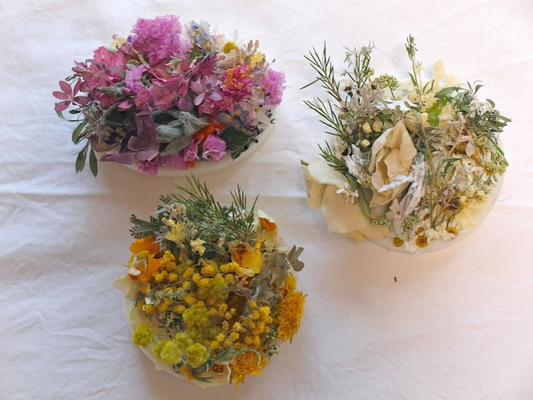 nuri candle wax bouquet