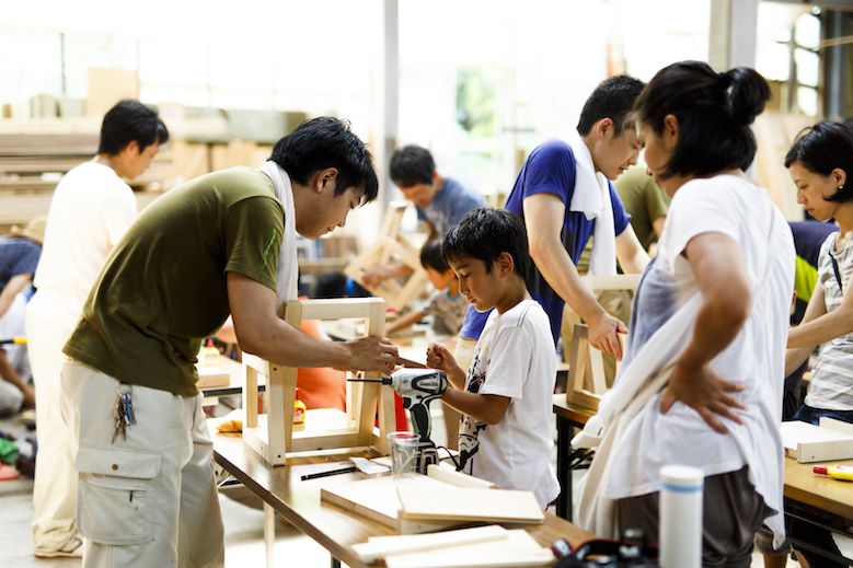 小泉誠デザイン家具が作れるワークショップも 手しごとフェスタ18 開催間近 タブルームニュース