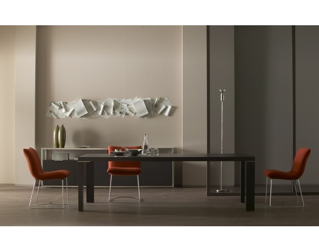 リーン・ロゼ ligne roset EXTENSIA 伸長式ダイニングテーブル