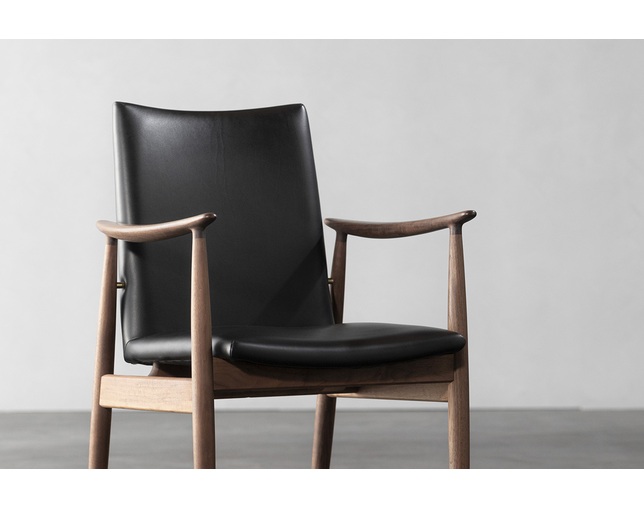 RIVAGE（リヴァージュ）｜Chairs｜Lounge Chairs｜Ritzwell